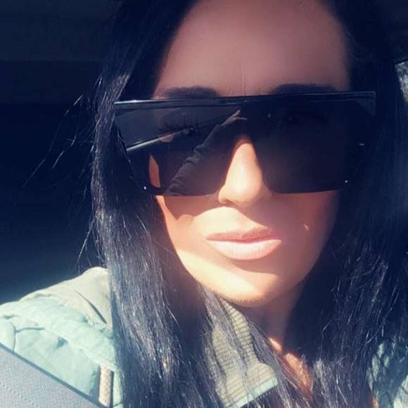 Meet your Posher, Holly - Picture 1 of 1